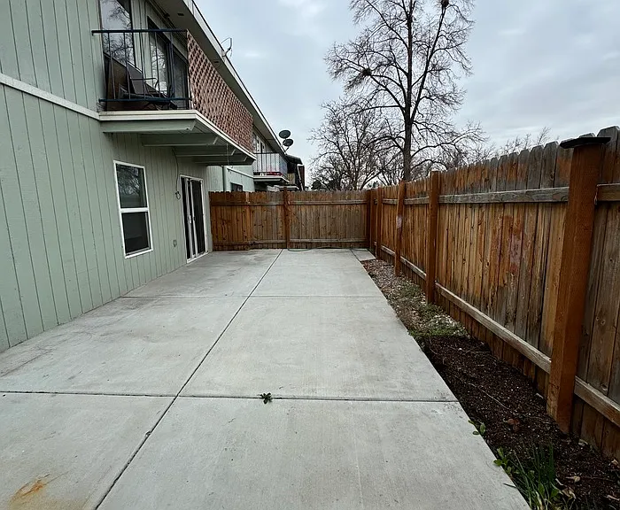 42 W Lester Ave #F17 — Photo 18