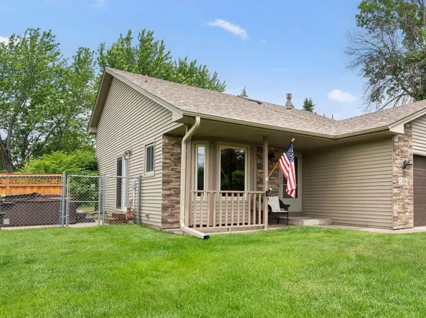 2416 95th Ave N, Brooklyn Park, MN 55444