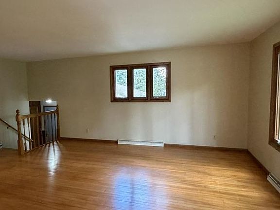 5th image of 406 EVERGREEN AVENUE