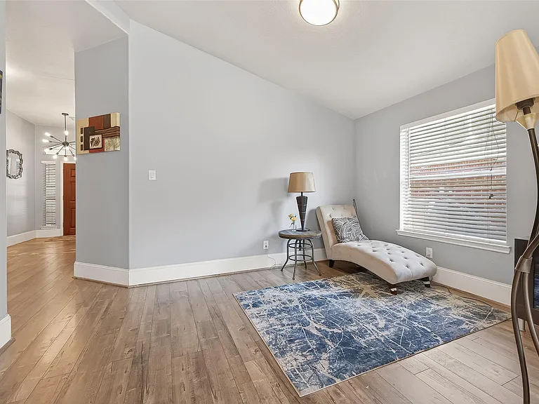 1214 Wesley Dr — Photo 8