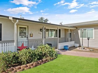 1716 E Academy Ave, Tulare, CA 93274