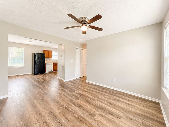 2nd image of 804 Forest Dale Ln #A