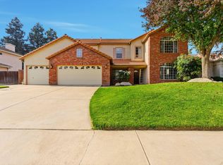 2521 S Peppertree St, Visalia, CA 93277
