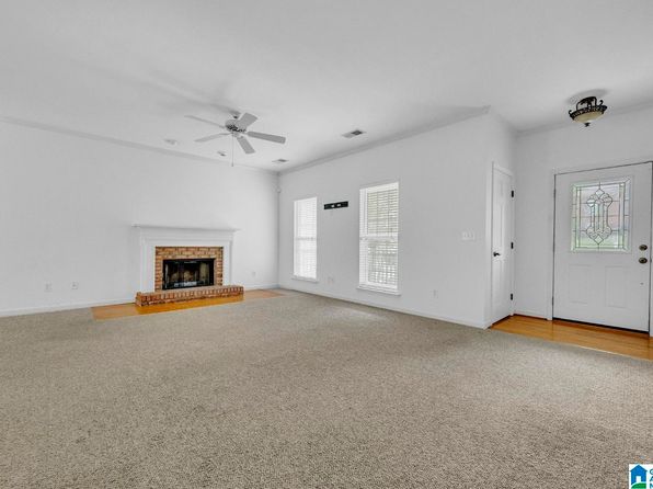 217 Kensington Ln, Alabaster, AL 35007