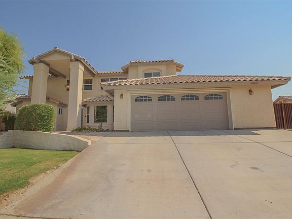 2nd image of 1463 W 32nd Pl