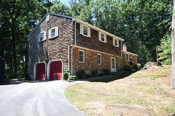 1st image of 15 Farrwood Dr