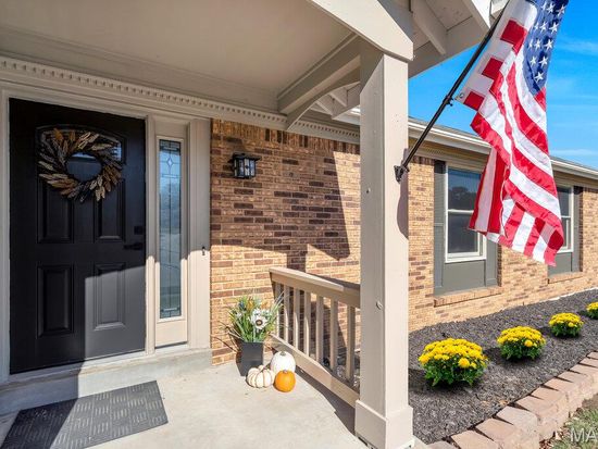 1795 Smizer Mill Rd, Fenton, MO 63026