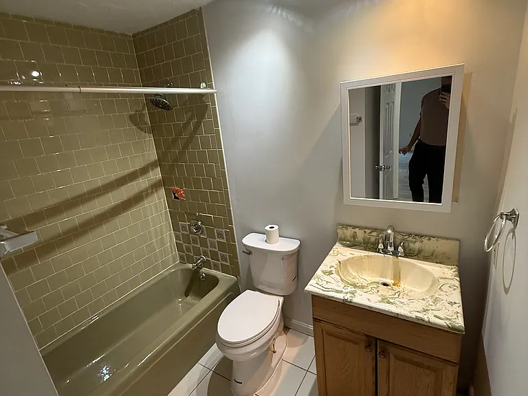 8 Shadowbrook Ln #16 — Photo 9