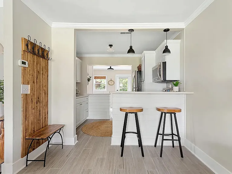 4624 Oakwood Ave #A — Photo 3