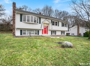 5 Pin Oak Lane, Ansonia, CT 06401