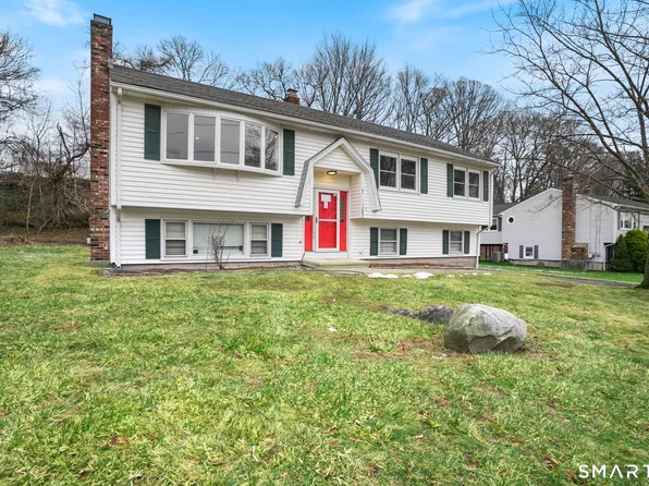 5 Pin Oak Lane, Ansonia, CT 06401