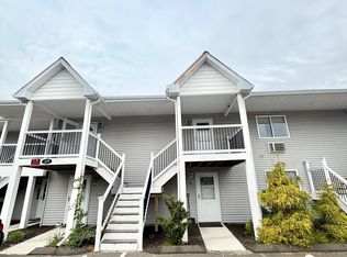 129 Cosey Beach Ave #B02, East Haven, CT 06512