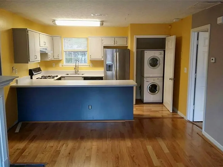 2023 Sitser Ln #C — Photo 6