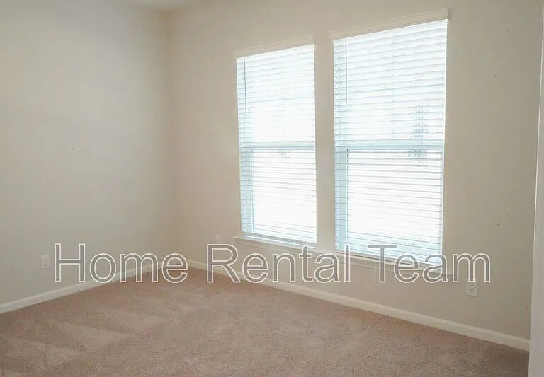 142 Brookline Dr — Photo 20
