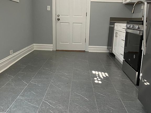 2nd image of 2506 N Laramie Ave #2R