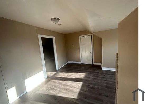 4th image of 7009 Lemington Ave