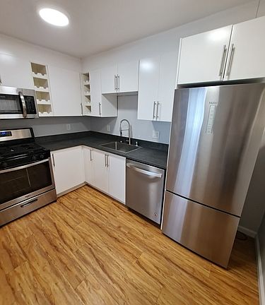 3rd image of 2936 14th Ave #106