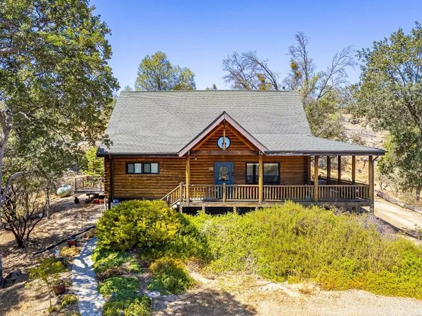 32740 River Knolls Rd, Coarsegold, CA 93614