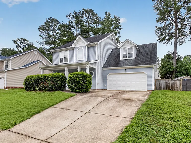 4621 Landover Dale Dr — Photo 2
