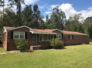 602 S 1st St, Uvalda, GA 30473