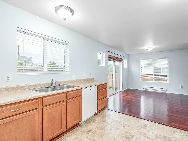 10066 Terra Glenn St SE — Photo 8