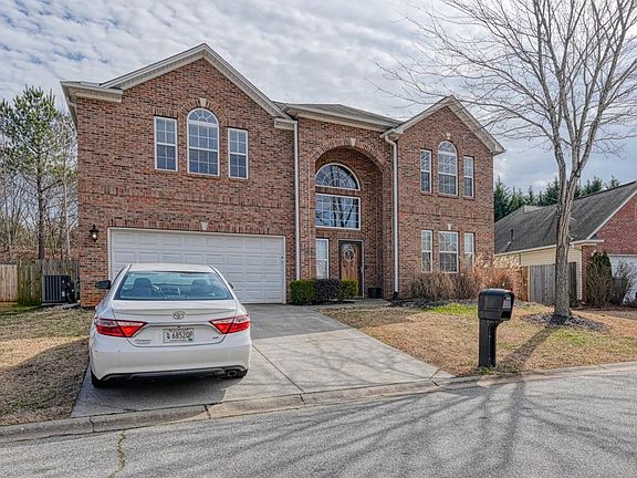 2nd image of 434 Melbourne Ln