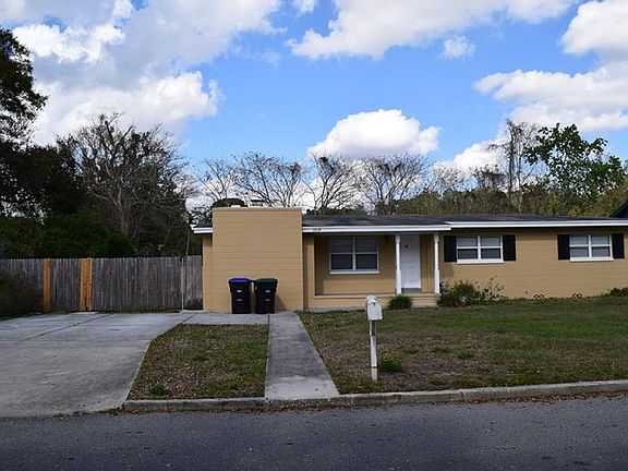 2nd image of 3519 Calumet Dr