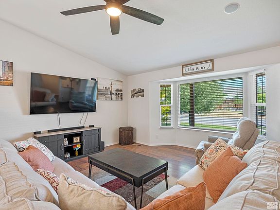 5th image of 1426 Rosy Finch Dr