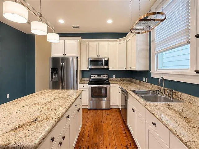 528 S Scott St — Photo 9