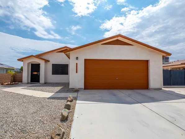 10389 S Typhoon Ave, Yuma, AZ 85365