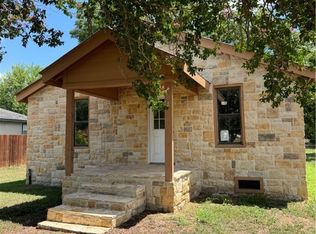504 State Highway 123 S, Stockdale, TX 78160