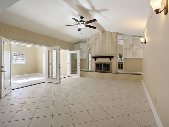 Office/Nursery off Living Rm