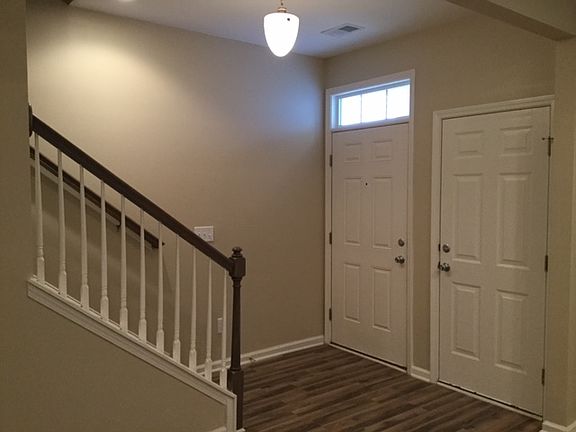 2nd image of 8913 Skipping Rock Ln