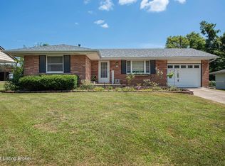 1444 Ridgeway Dr, Jeffersonville, IN 47130