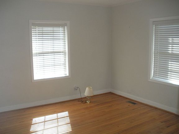 4th image of 411 Northwood St