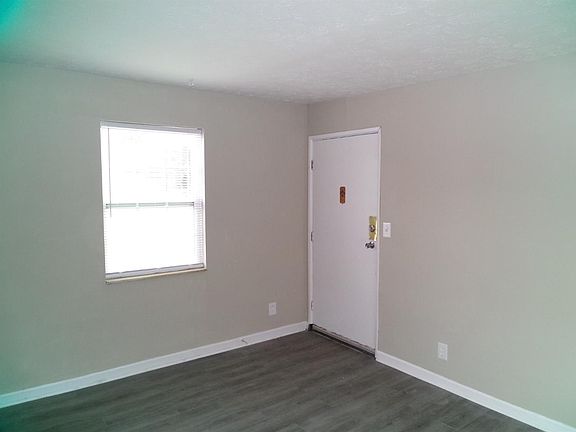 5th image of 110 Quachita Trl APT 1