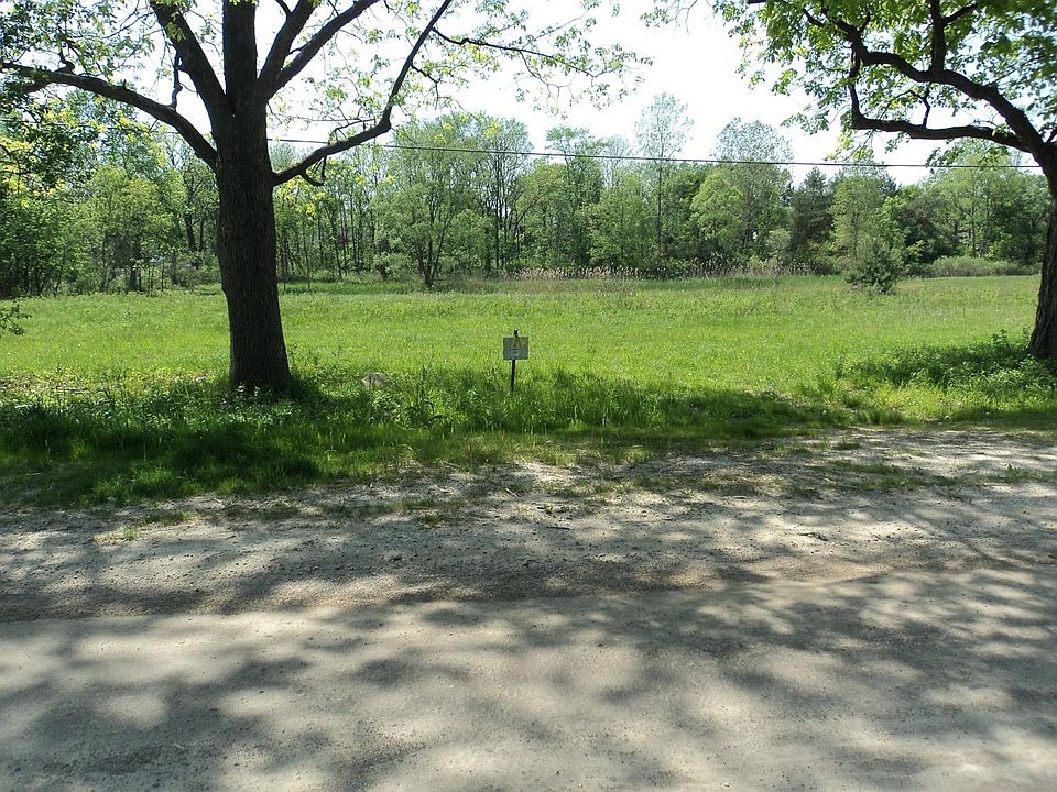 2nd image of 4401 N Delhi Rd