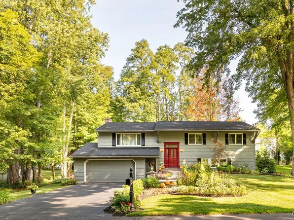 103 Penwood Ln, Fayetteville, NY 13066