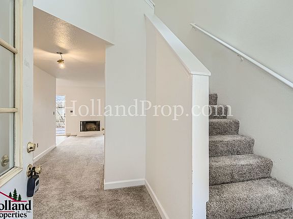 3rd image of 2621 SE 174th Ave APT A