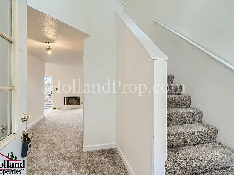 2621 SE 174th Ave #A — Photo 3