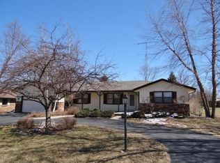 4601 Ridgecrest Dr, Racine, WI 53403