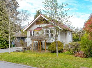 1080 Jasmine Ave, Saanich, BC V8Z 2P4