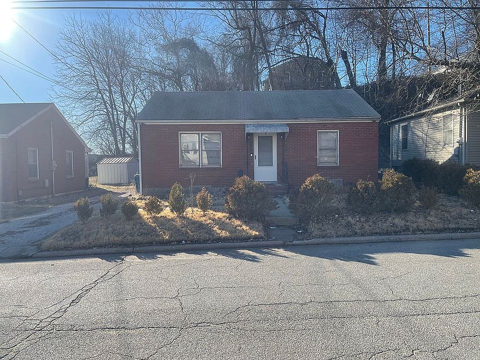 1st image of 196 Sering Ave