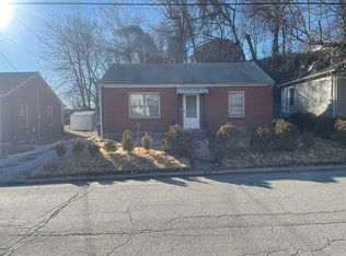 196 Sering Ave, Alton, IL 62002