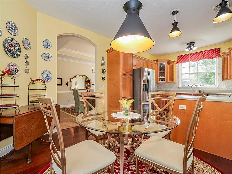 5873 Pine Ridge Cir — Photo 14