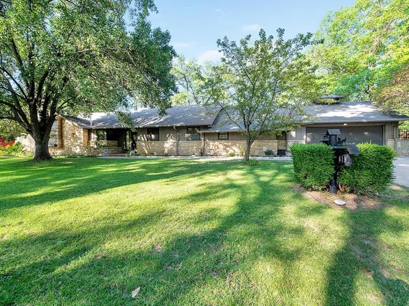 619 N Brookfield St, Wichita, KS 67206