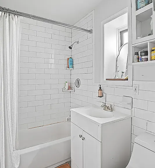 43 Underhill Ave #3D — Photo 4