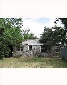 2nd image of 742 SE 31st St