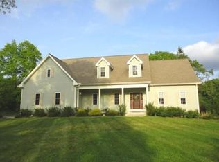 37 Bellingham Rd, Blackstone, MA 01504