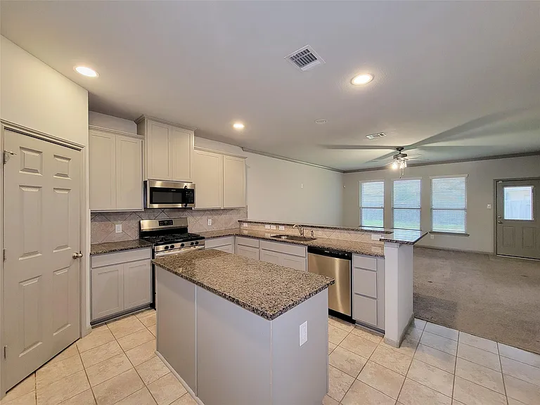 15611 Jackie Robinson Rd — Photo 7